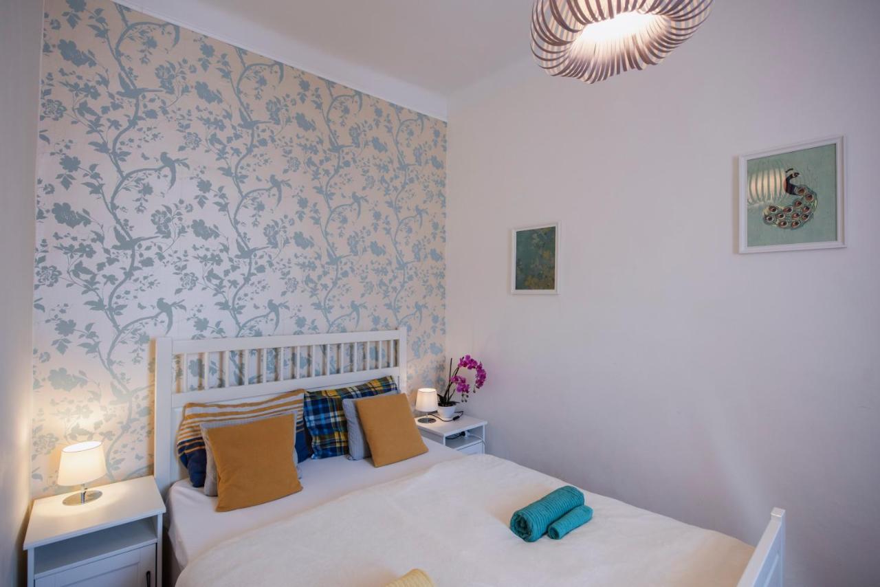 Heart of Pécs apartman free parking Esterno foto